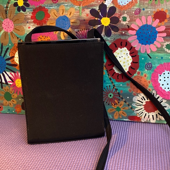 Nine West Classic Black Crossbody Bag - Picture 2 of 5